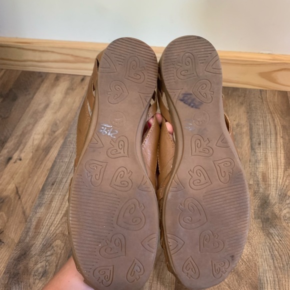 Bare Traps “Elton” tan slip on shoes size size 8M - Picture 3 of 5